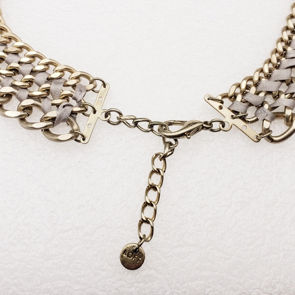 Gorgeous 9" Chunky Floral Statement Pendant Collar Necklace Thick Chain - Picture 4 of 10